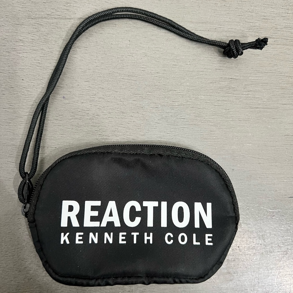 Kenneth Cole Reaction Black Pouch